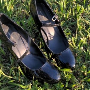 Patent Leather pumps